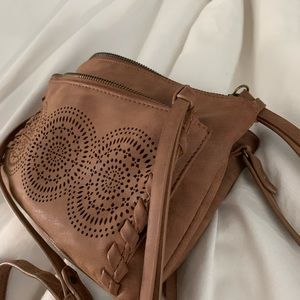 Cute purse with many compartments